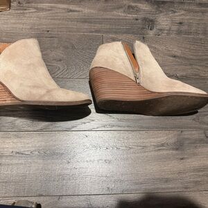 Women's Tan Wedge Ankle Boots